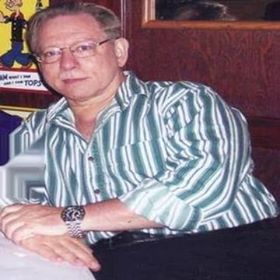 Photos Extra Steve2 34962959_10156520897759595_6984102889039855616_n